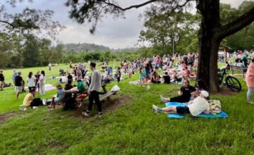 bat picnic panorama